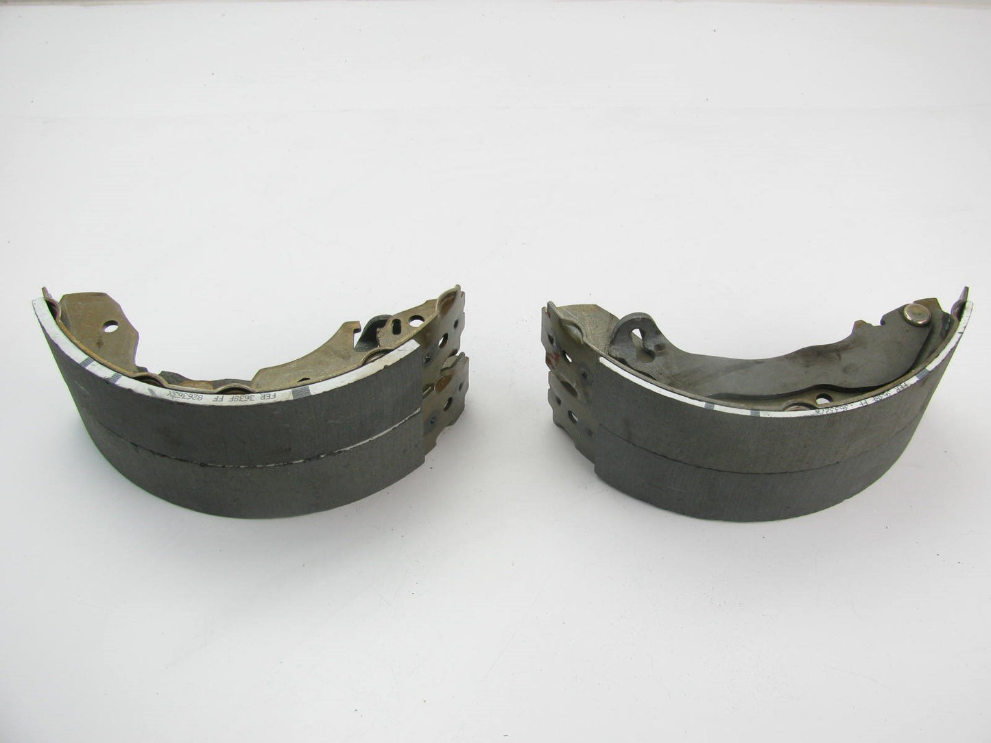 NEW - OEM Ford Rear Drum Brake Shoes XS8Z-2200-BA