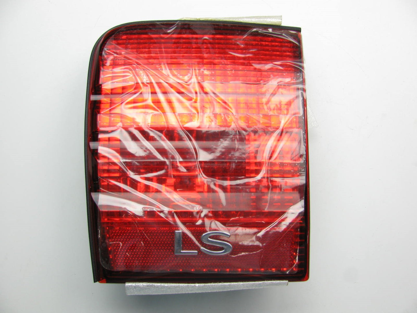 NEW - OEM Ford XW4Z-13404-AB R. Tail Light Lamp - LID MOUNTED - 00-02 Lincoln LS