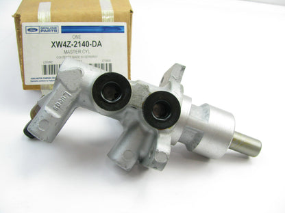 OEM Ford XW4Z-2140-DA Brake Master Cylinder 02-05 Thunderbird 00-06 Lincoln LS