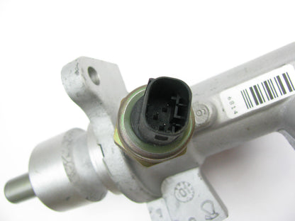 OEM Ford XW4Z-2140-DA Brake Master Cylinder 02-05 Thunderbird 00-06 Lincoln LS