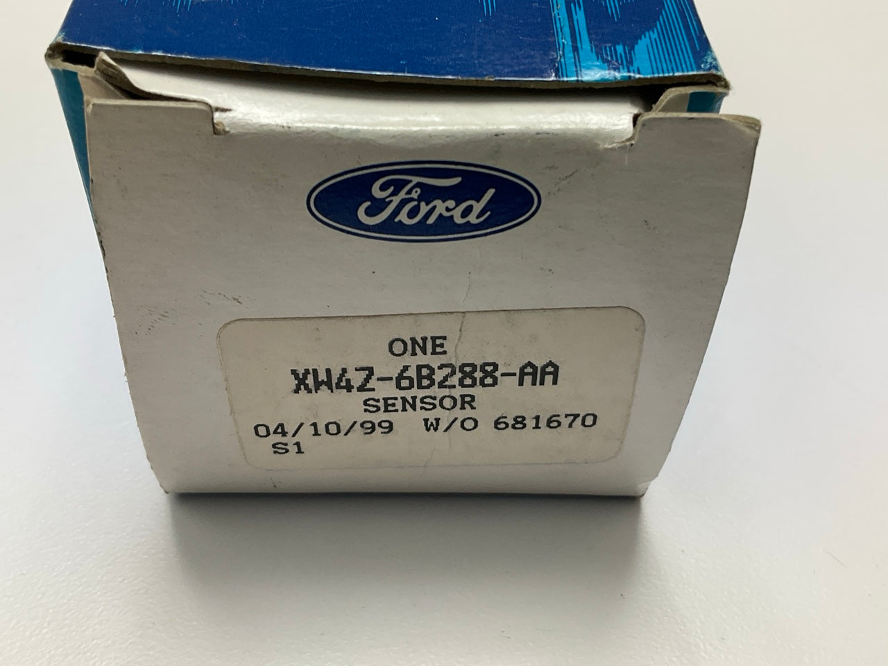 NEW - OEM Ford XW4Z-6B288-AA Camshaft Position Sensor 2000-01 Lincoln LS 3.0L-V6