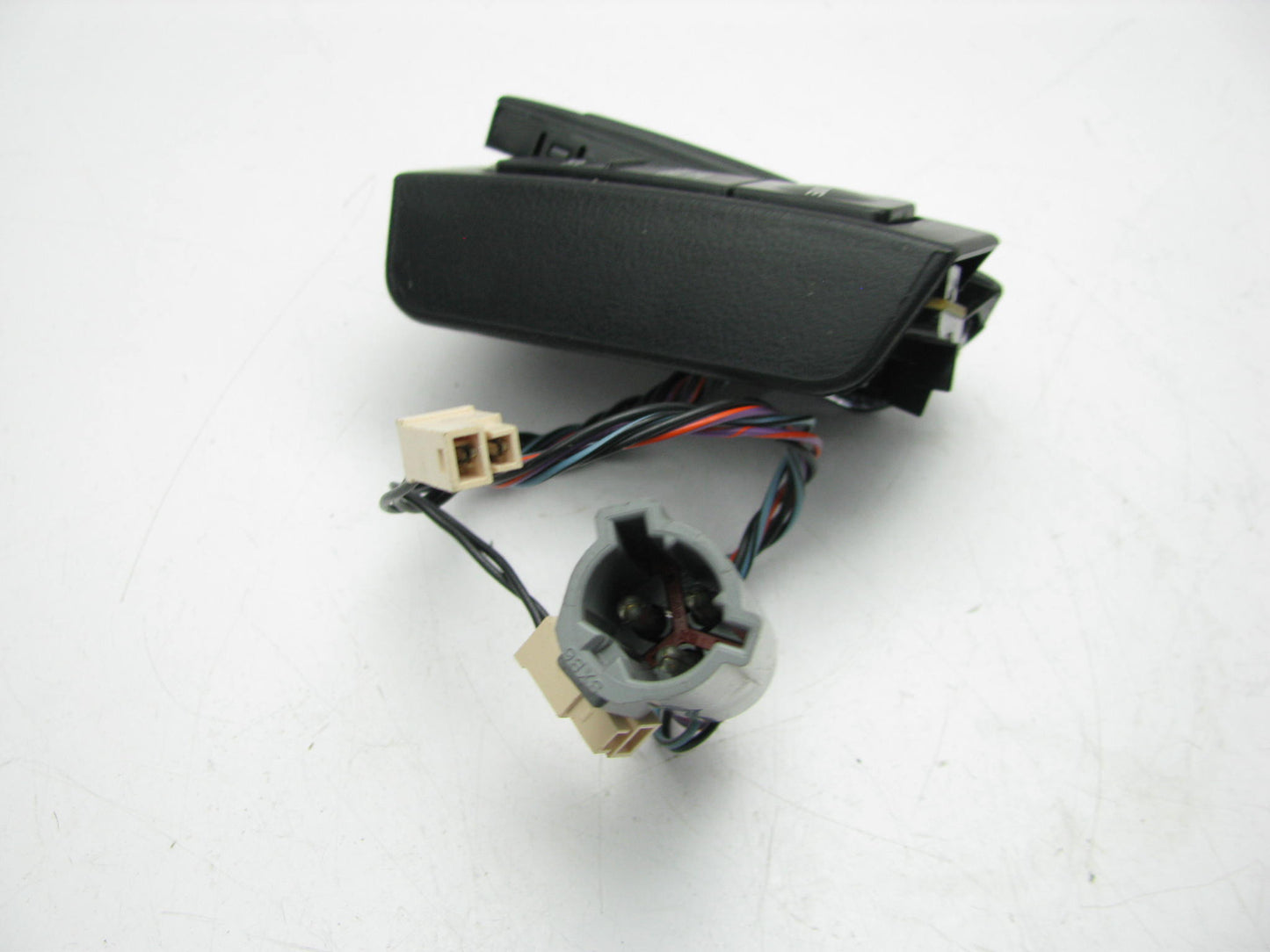 NEW - OEM Ford YC3Z-78047A04-BAD Cruise Control Switch For 2000-2001 Excursion