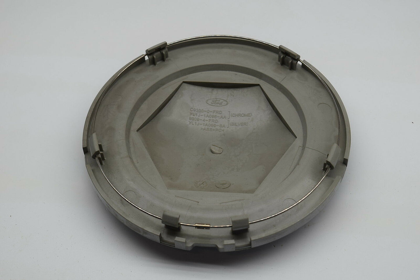 NEW - OEM Ford YL1Z-1130-BB Wheel Center Cap For 2001-2003  F-150