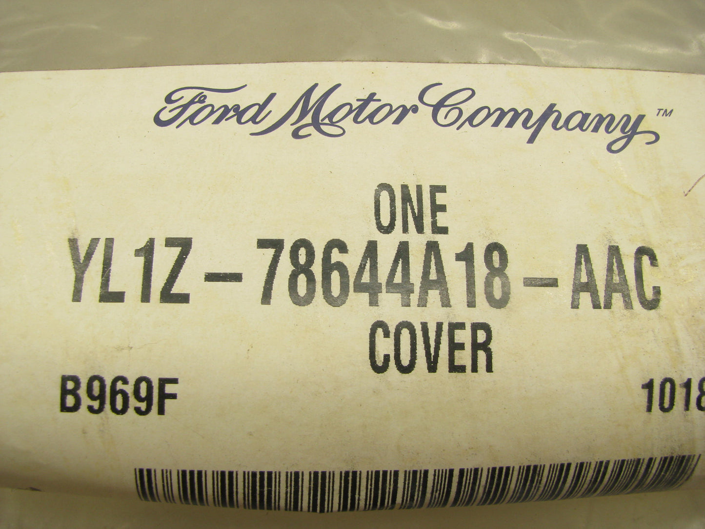 NEW - OEM Ford YL1Z-78644A18-AAC Front Bench Armrest Cover 2000-2001 Expedition