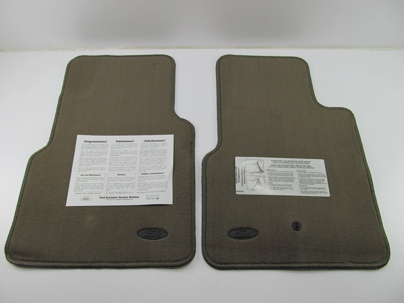 Medium Dark Parchment Brown NOS OEM Ford Floor Mat Set YL3Z-1513086-DAA Type 2
