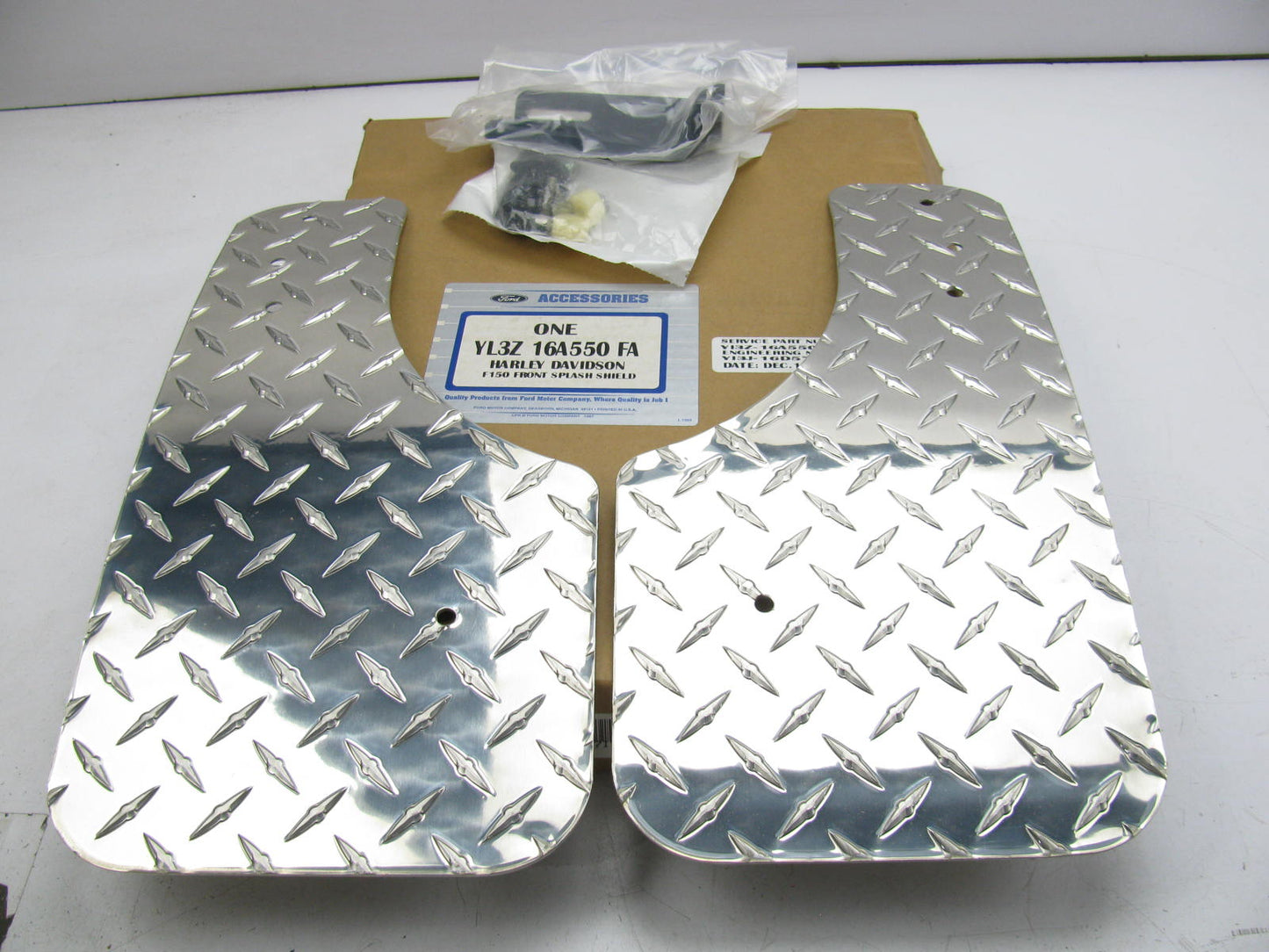 OEM Front Diamond Plate Splash Guard  Set For 1999-2003 Ford F-150