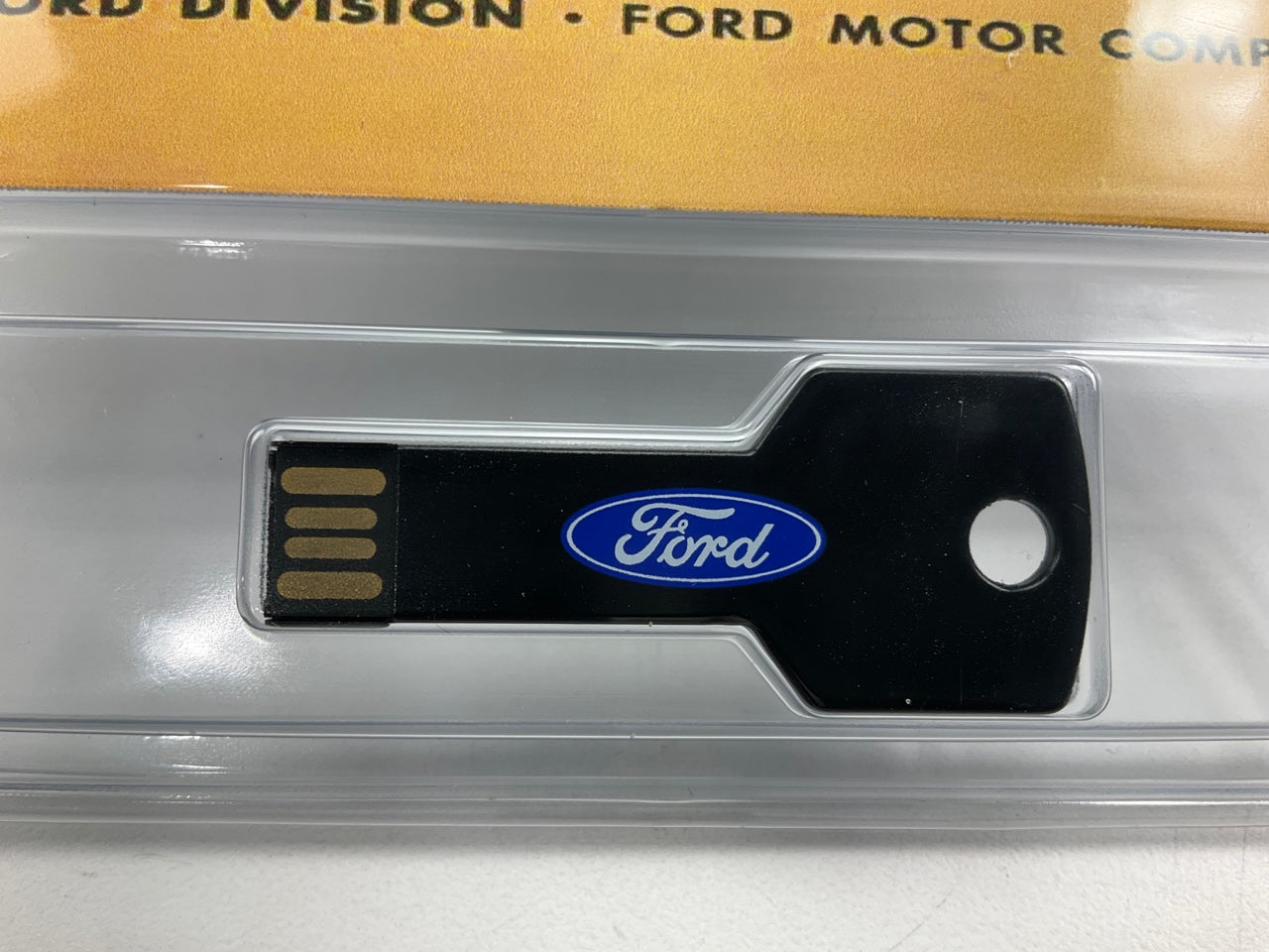 1958 Ford Car Shop Manual (USB) USB10258