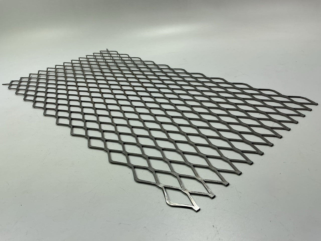 Forney 49612 - 12'' X 24'' - 13 Gauge Steel Expanded Metal - 3/4'' O/C Spacing