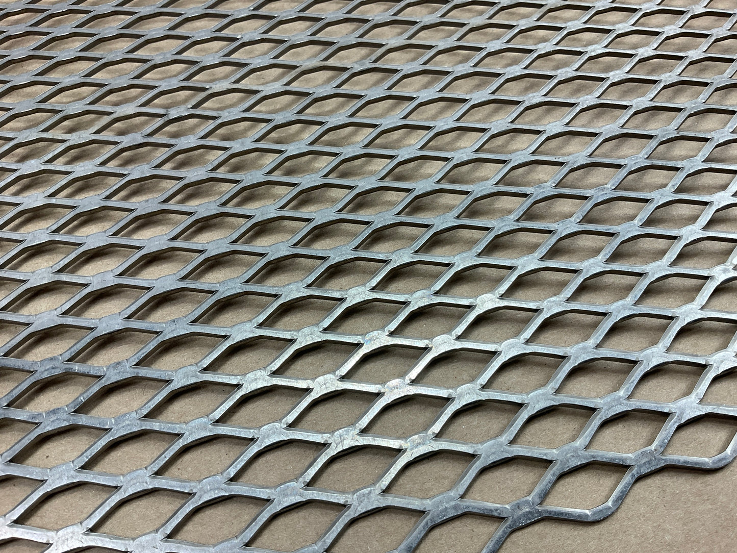 Forney 49613 - 16'' X 32'' - 13 Gauge Steel Expanded Metal - 1/2'' O/C Spacing