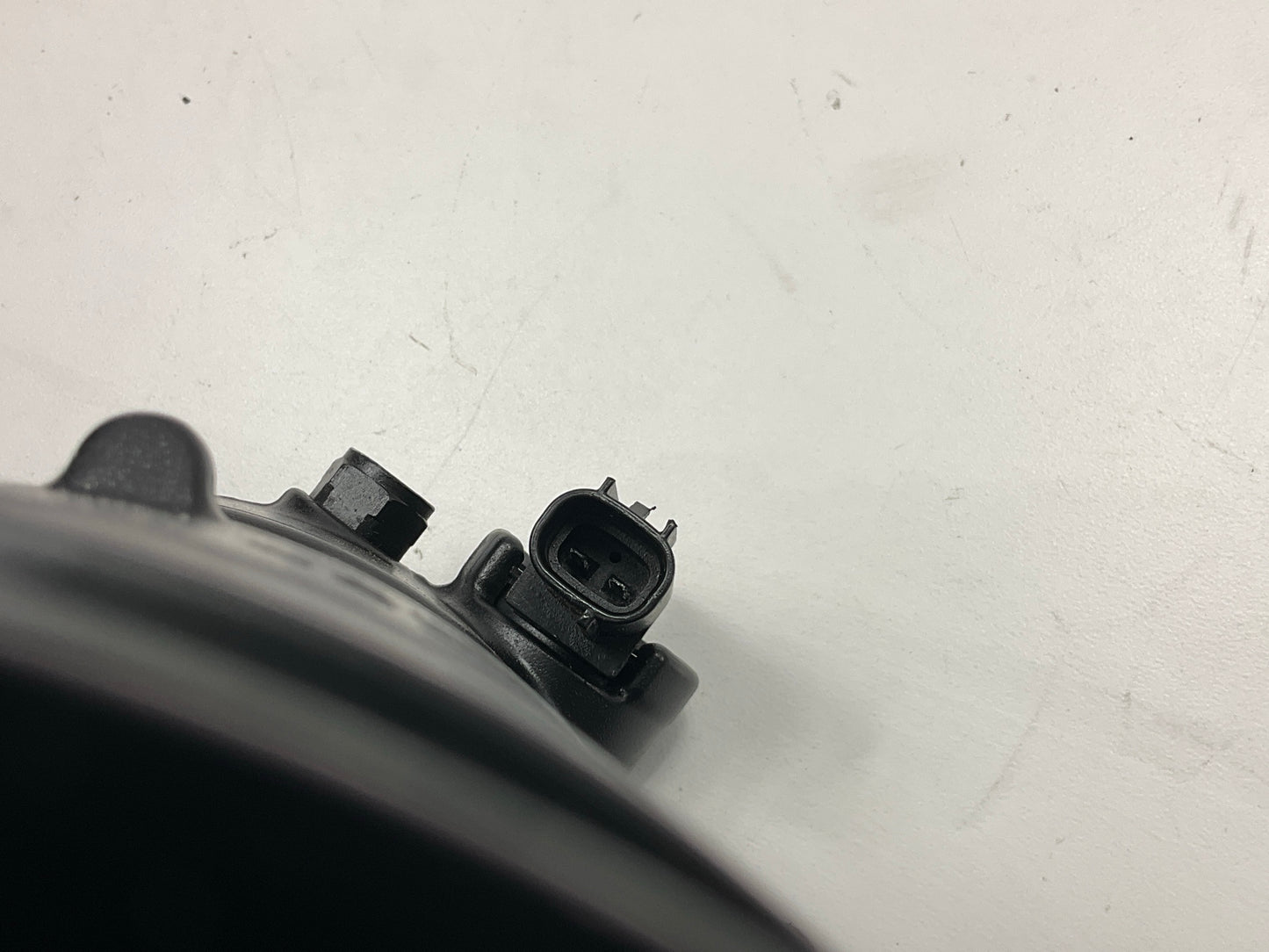 Four Seasons 197375 A/C Compressor 14-23 300, 15-23 Challenger, 14-23 Charger