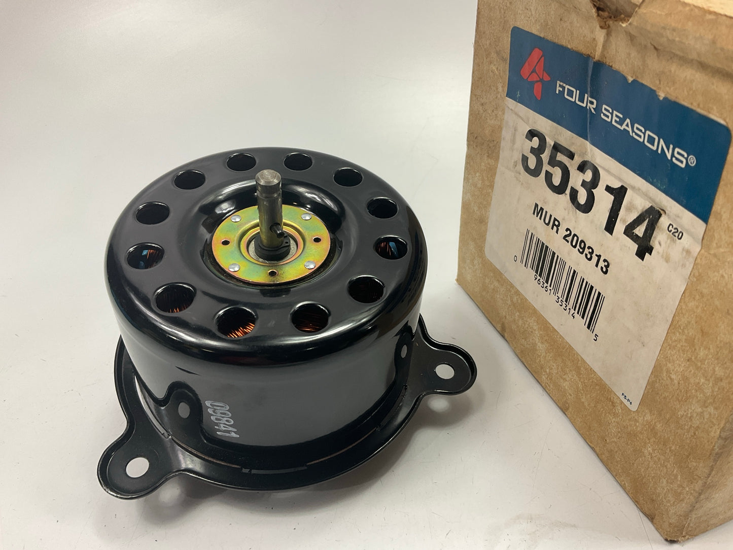 Four Seasons 35314 Engine Cooling Fan Motor 94-95 Mustang, 94 Tempo, 94 Topaz