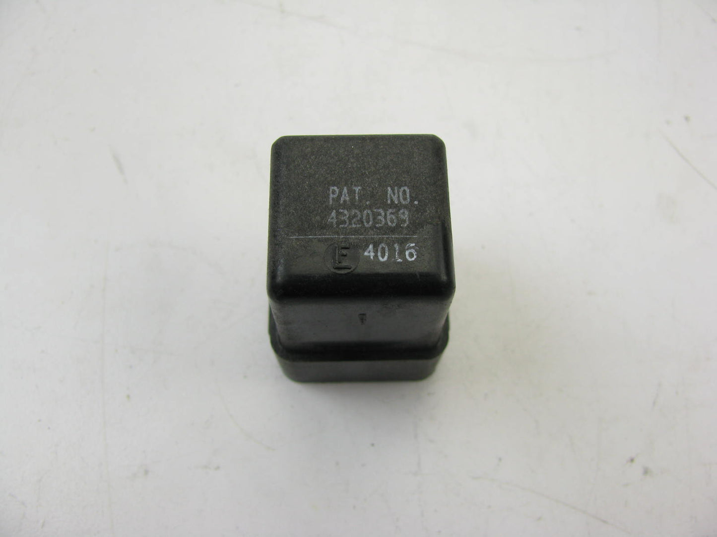 Four Seasons 35915 A/C Compressor Throttle Cut-Off Relay