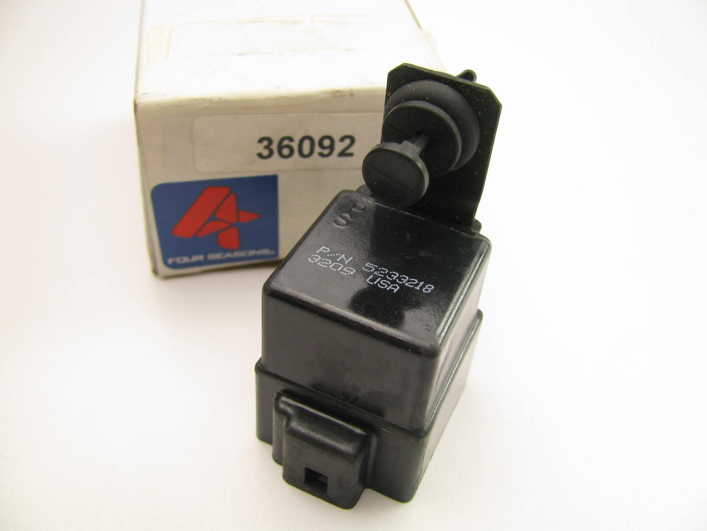 Four Seasons 36092 Engine Cooling Radiator Fan Motor Relay