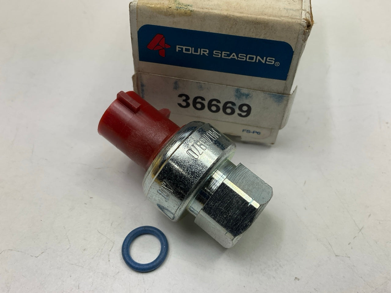 Four Seasons 36669 A/C A/C Condenser Fan Pressure Switch