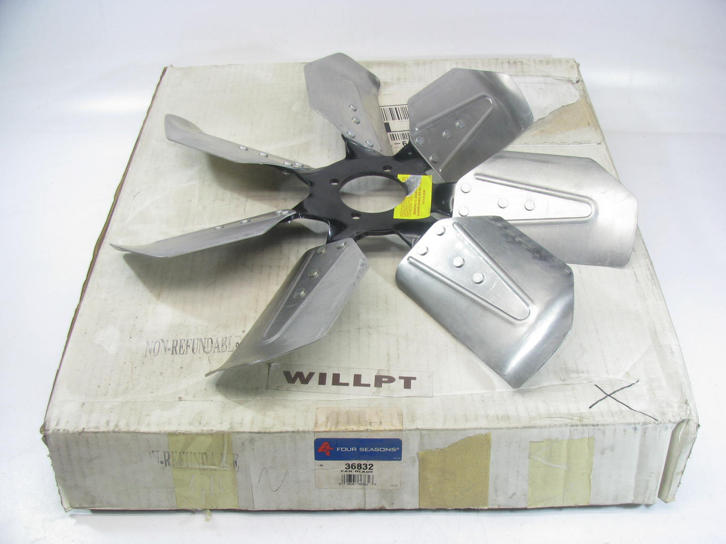 Four Seasons 36832 18'' Universal Metal Flex Radiator Fan Blade