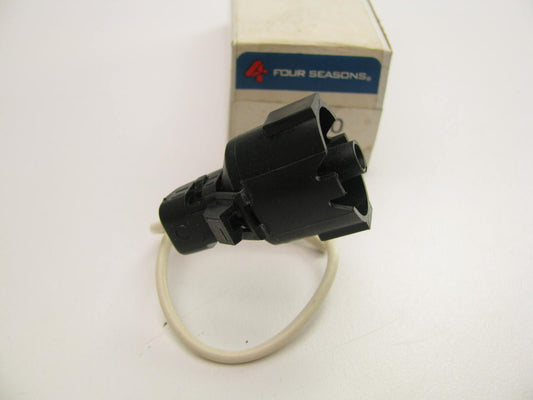 Four Seasons 37230 Engine Cooling Fan Switch Wire Plug Connector