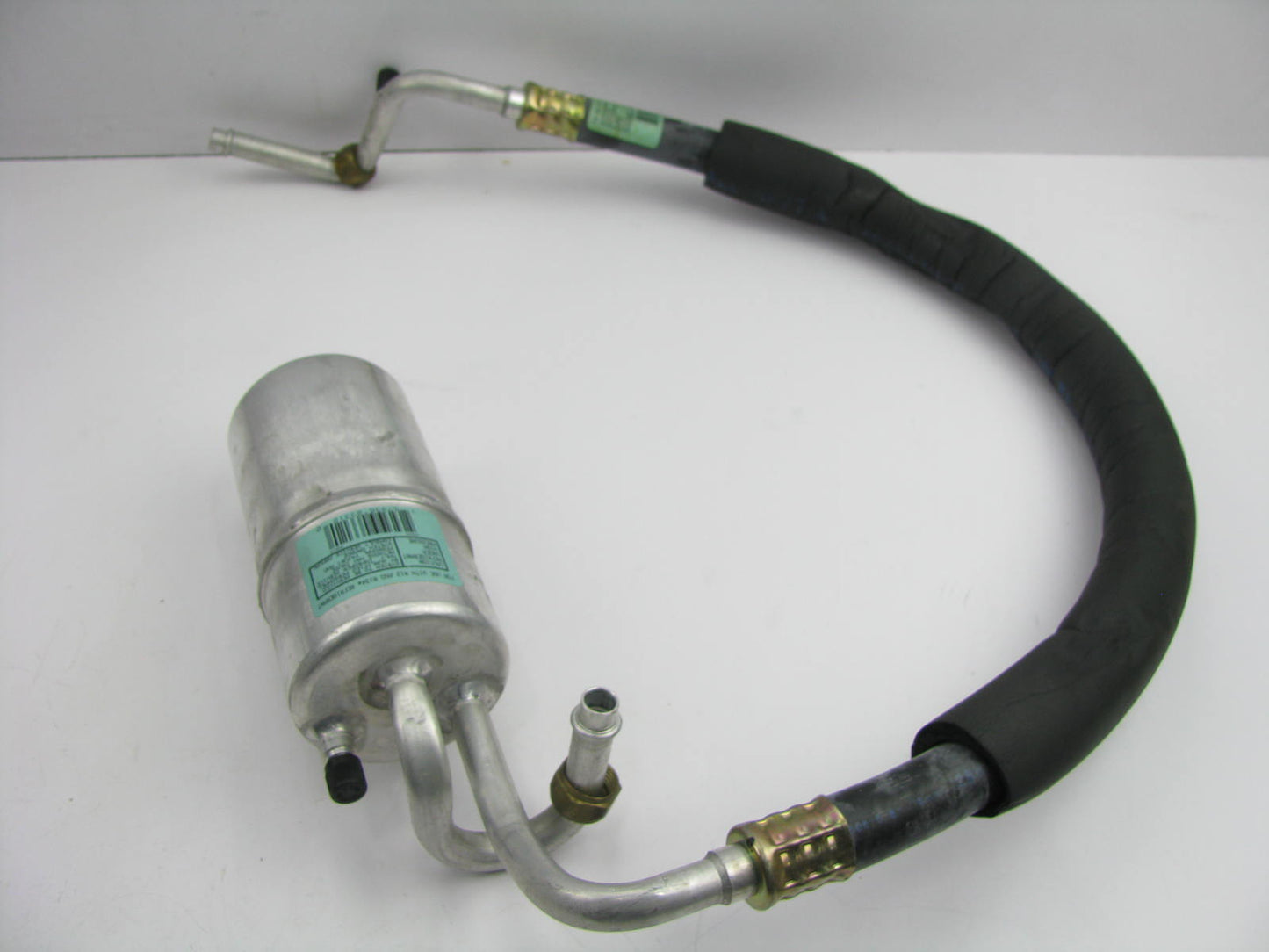 Four Seasons 55612 A/C Refrigerant Suction Line Hose W/ Accumulator
