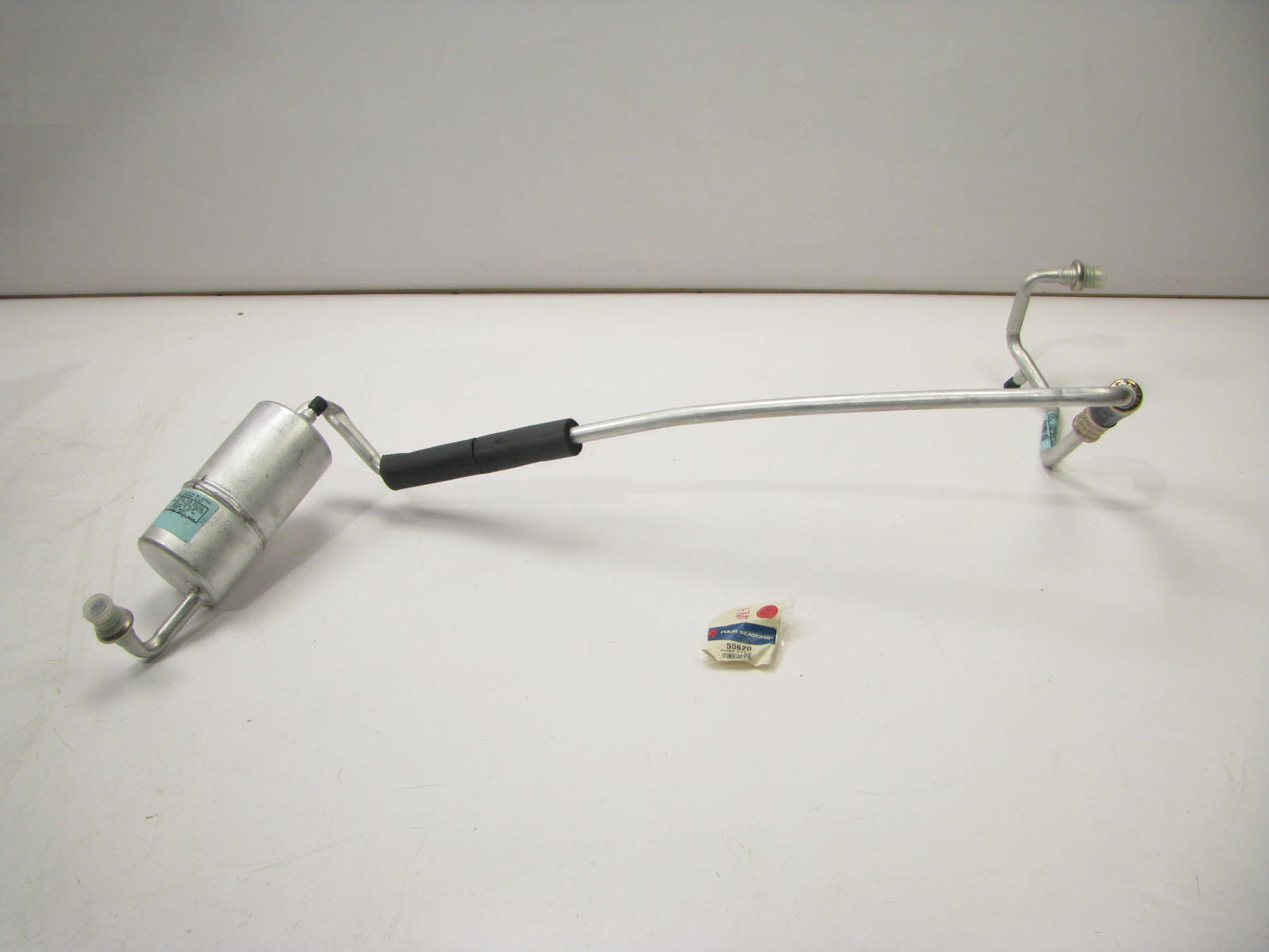 Four Seasons 55620 - A/C Accumulator With Hose Assembly