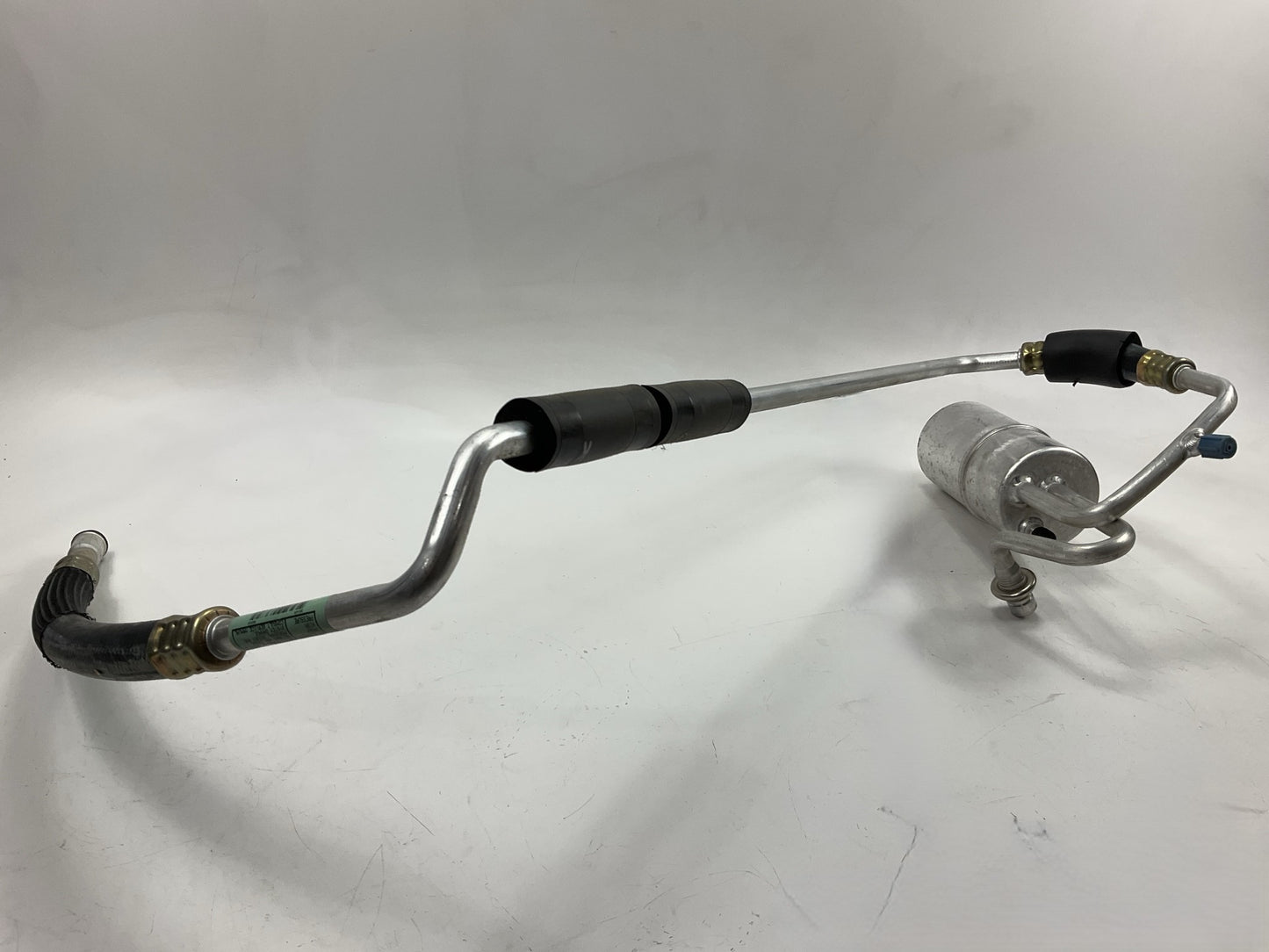 Four Seasons 55626 A/C Accumulator With Hose Assembly