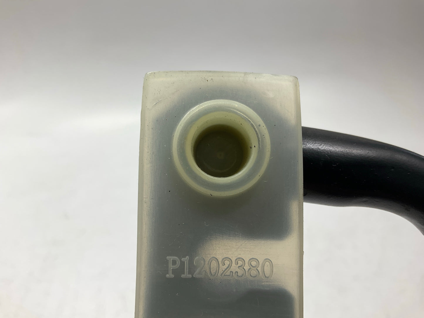 Four Seasons 56204 A/C Refrigerant Discharge Suction Hose 1995-98 Ford Windstar