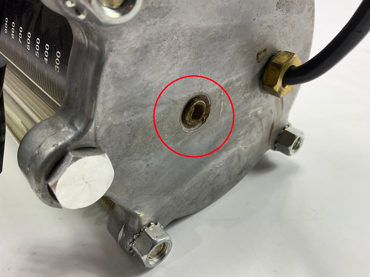 DAMAGED BROKEN FITTING Four Seasons Dial-A-Charge 134 Charging Cylinder, 10 LBS