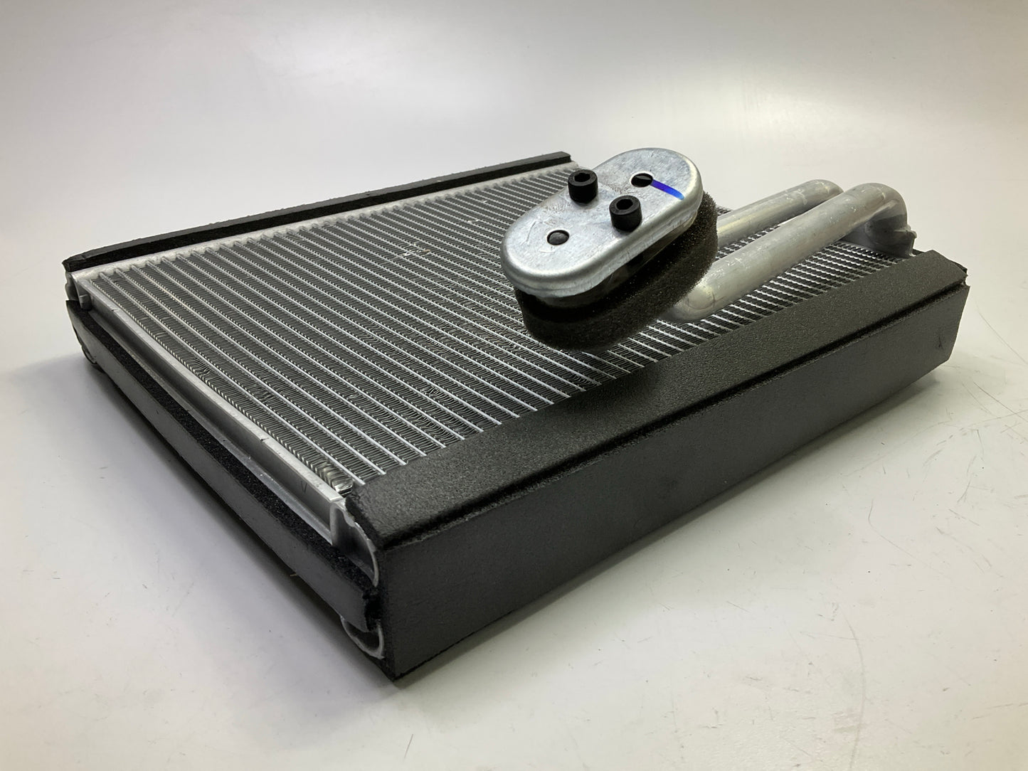 COSMETIC DAMAGE SEE PHOTOS Four Seasons 64057 A/C Evaporator Core