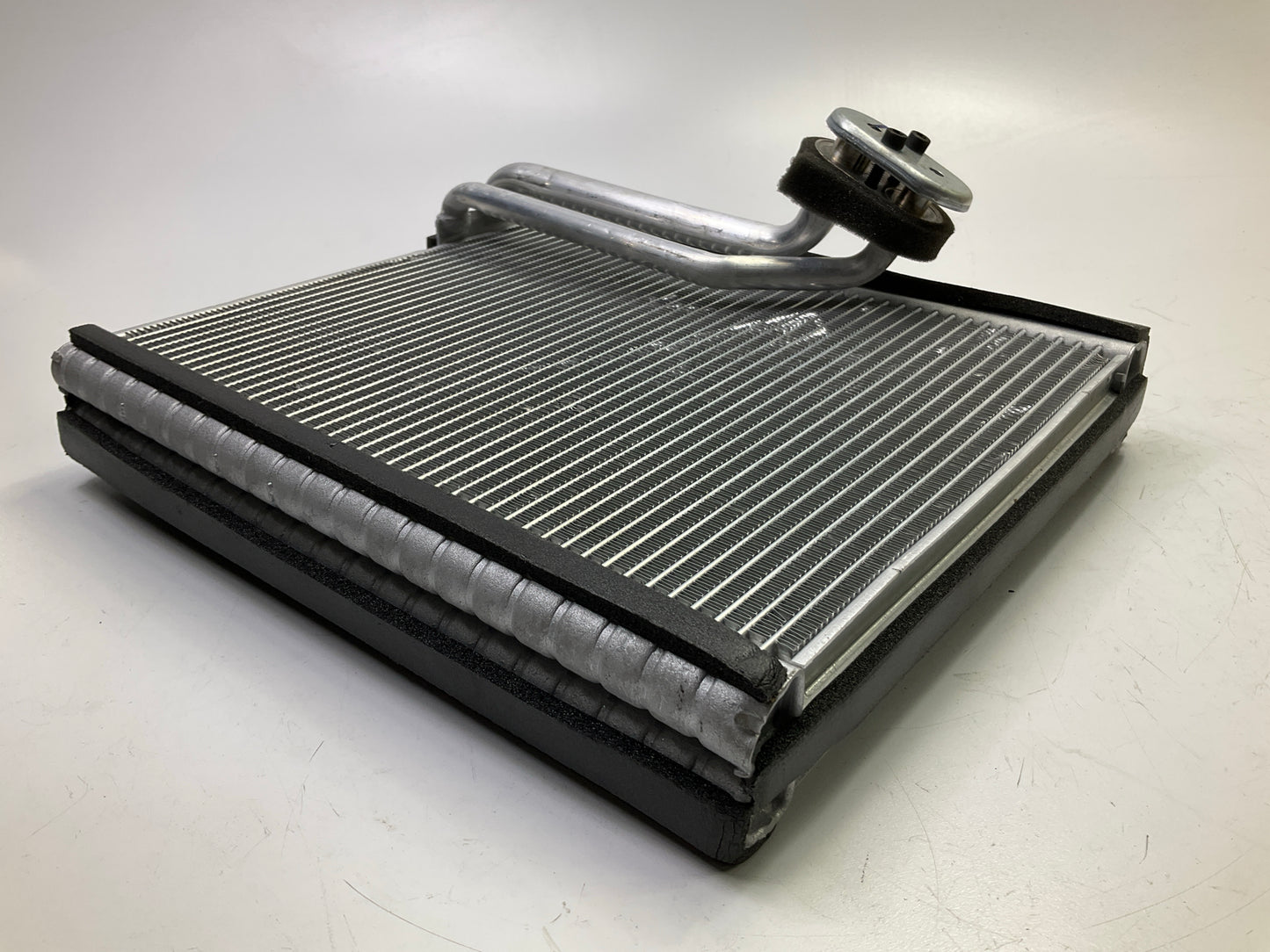 COSMETIC DAMAGE SEE PHOTOS Four Seasons 64057 A/C Evaporator Core
