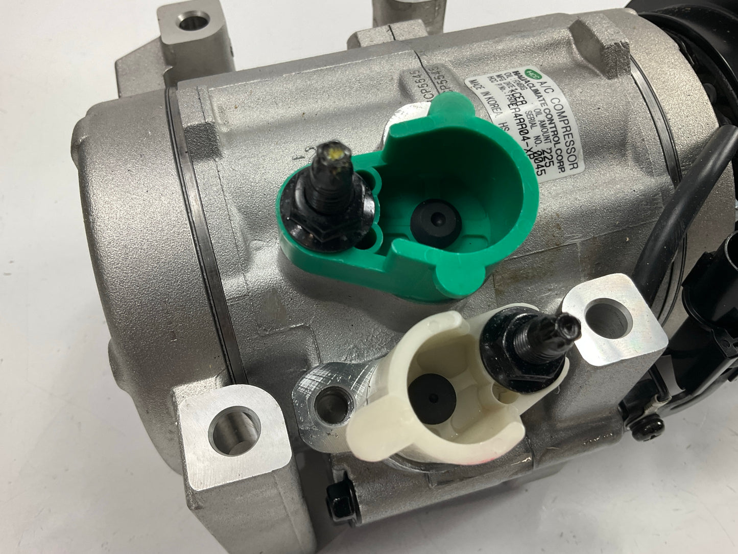 Four Seasons 68120 A/C Compressor With A Clutch 07-09 Entourage, 06-09 Sedona