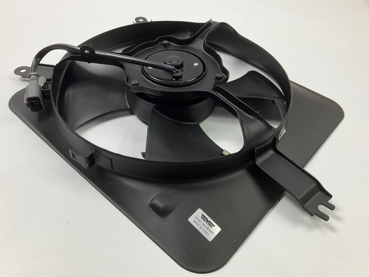 Four Seasons 75205 A/C Condenser Fan For 1994-1997 Honda Accord 4-CYLINDER ONLY