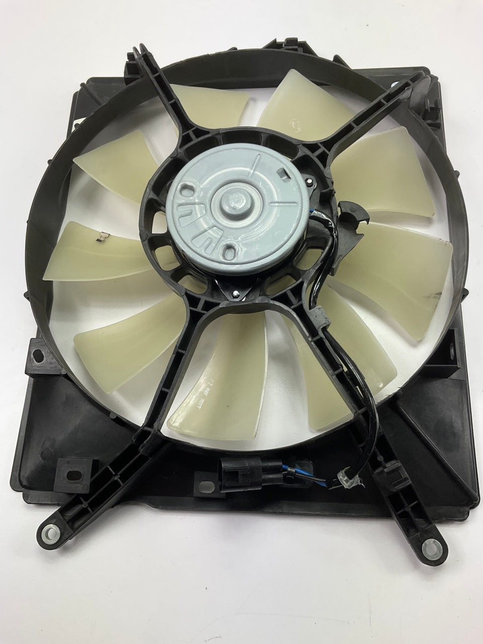 Four Seasons 75349 A/C Condenser Fan For 2000-2004 Toyota Avalon