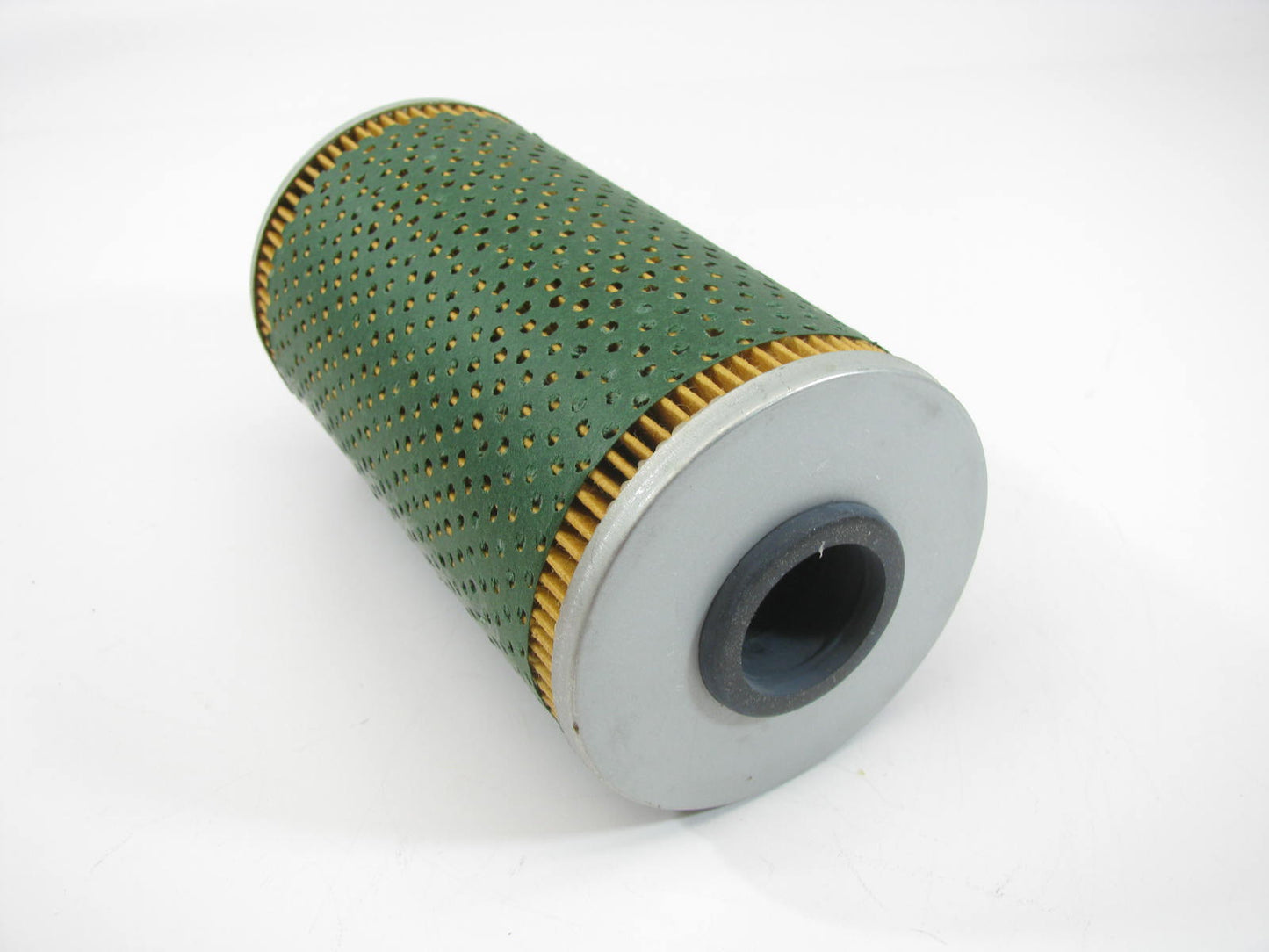 Fram CH8157 Oil Filter Replaces 51144 L37212 P841 LF122 85144 PF1715 P841