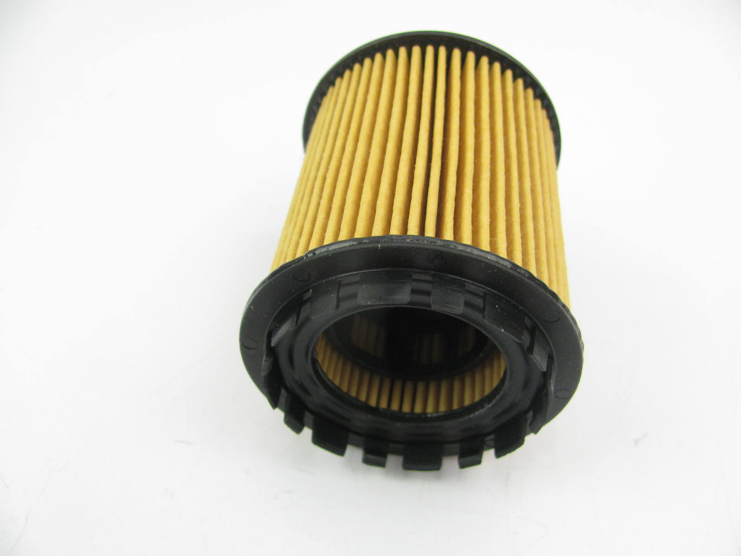 Fram CH9018 Oil Filter Replaces 57082 L15436 P3244 LF624 P552441