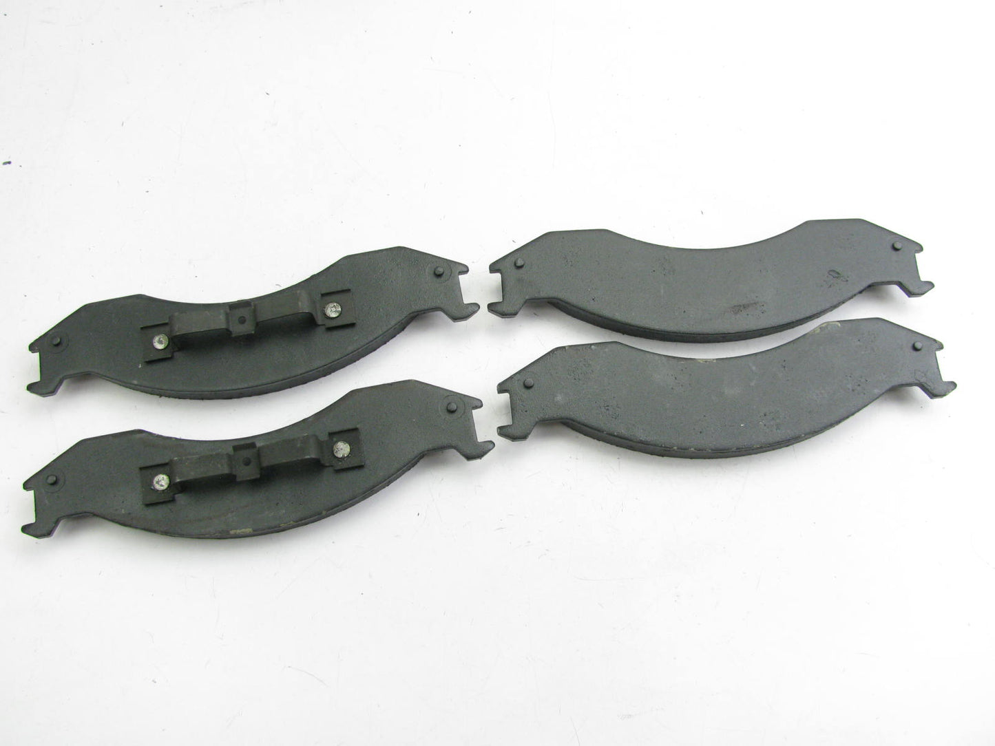 Friction Master MKD557 Front Brake Pad Set - 1992-1994 Ford E-250 E350 Econoline
