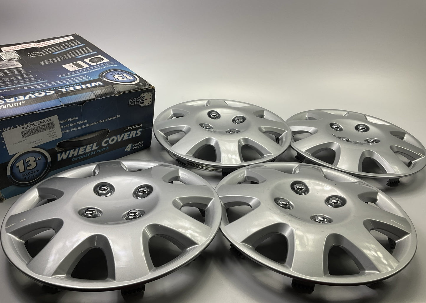COSMETIC DAMAGE #25 Futura KT895-13SL 13'' Universal Wheel Cover Set, Silver, 4pk