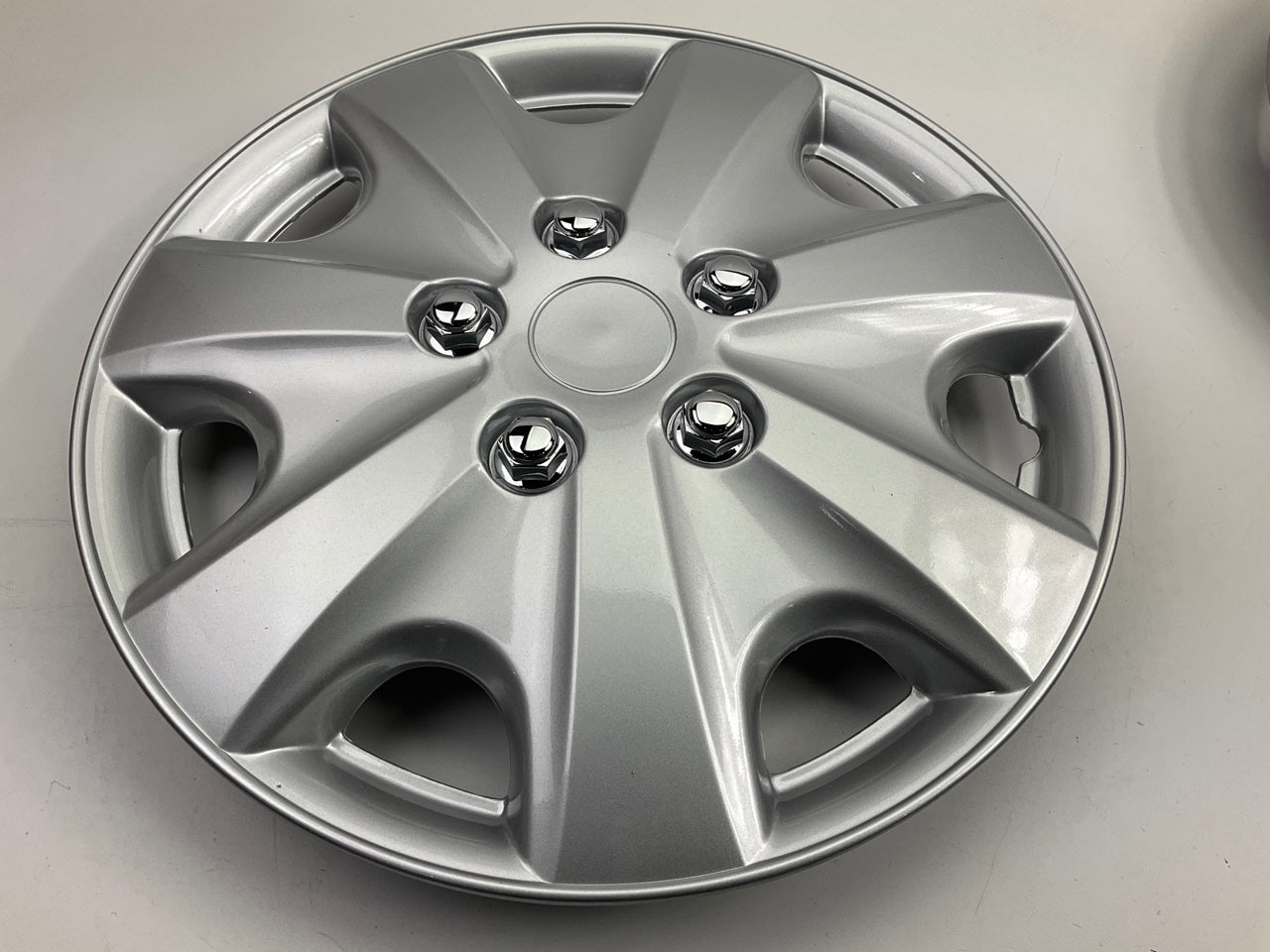 COSMETIC SCUFFS - Futura KT957-14SL Universal 14'' Wheel Cover Set #2