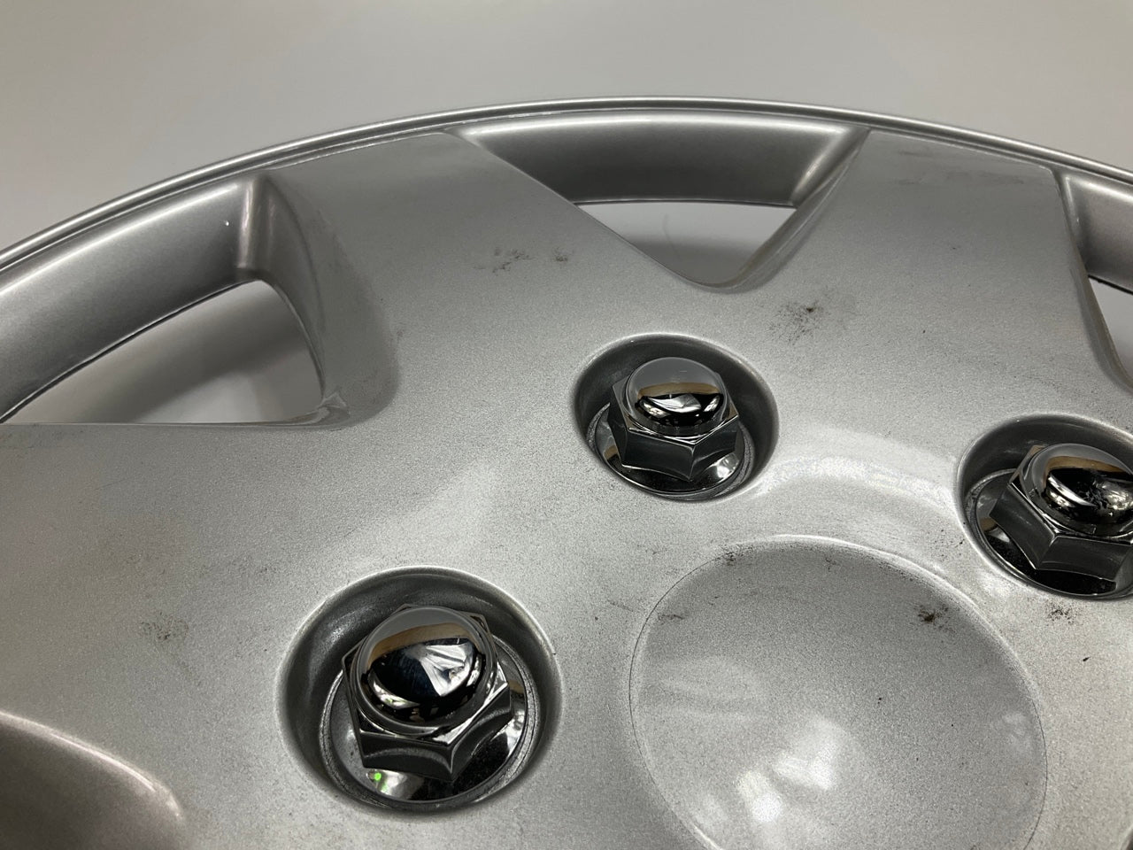 COSMETIC SCRATCH SCUFFS Futura KT962-15SL Universal 15'' Wheel Cover Set - SILVER