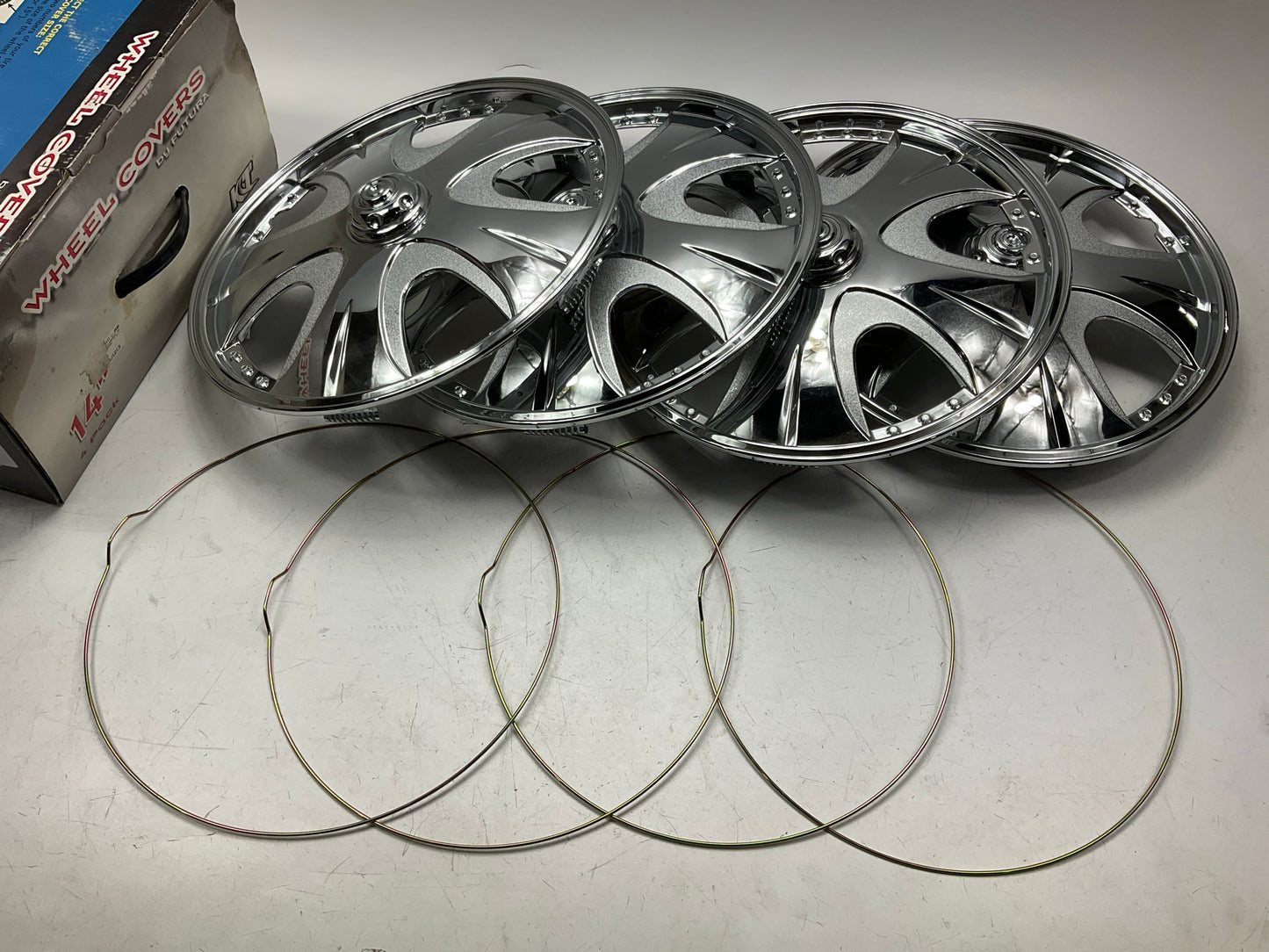 Futura KT965-14C 14'' Wheel Cover Set