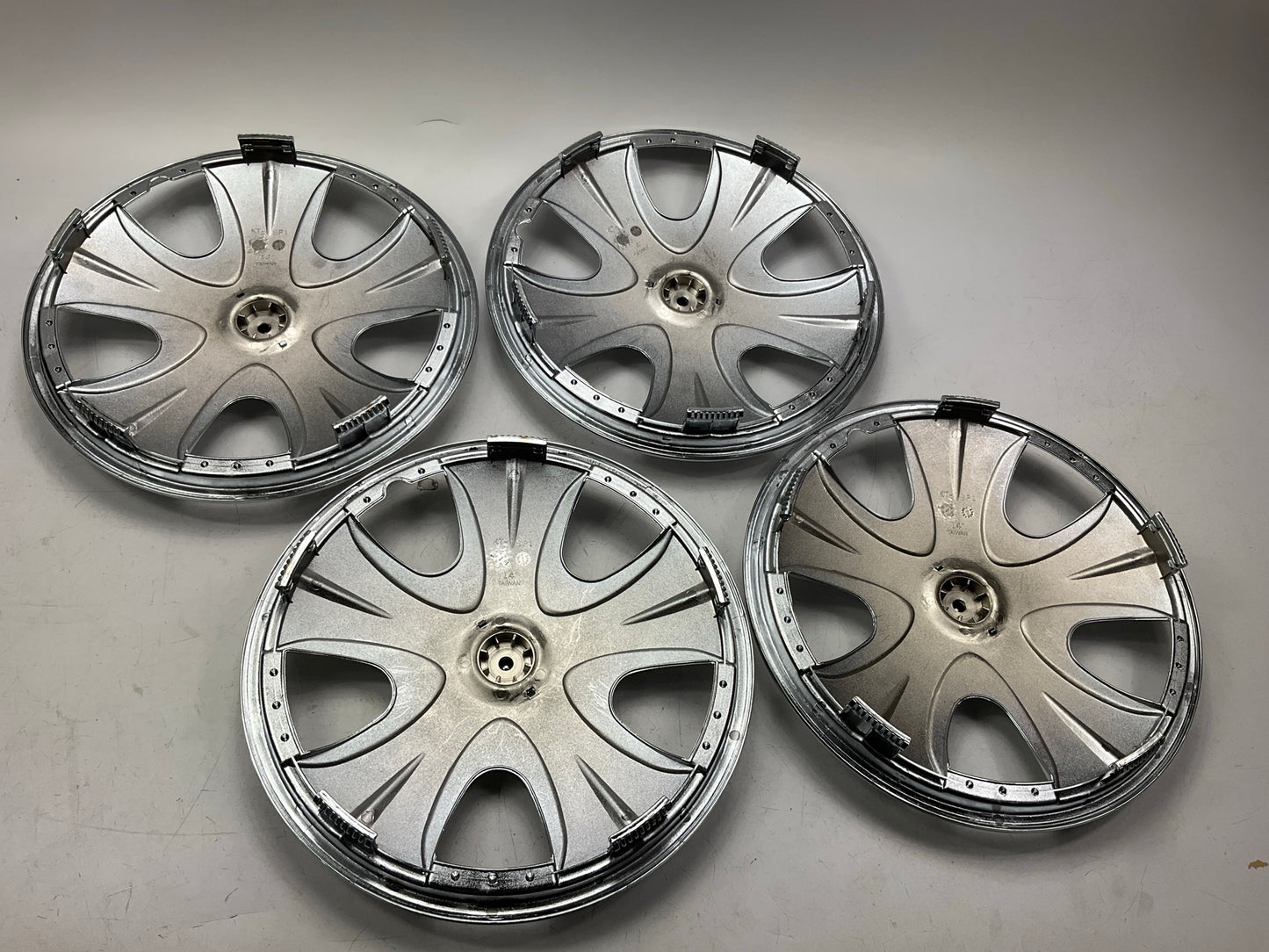 Futura KT965-14C 14'' Wheel Cover Set