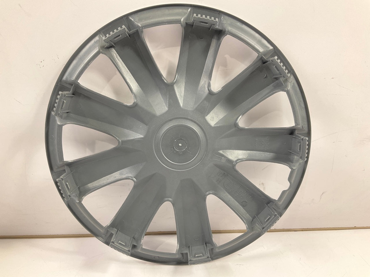 Futura KT985-15SL Universal 15'' Wheel Cover Set - SILVER