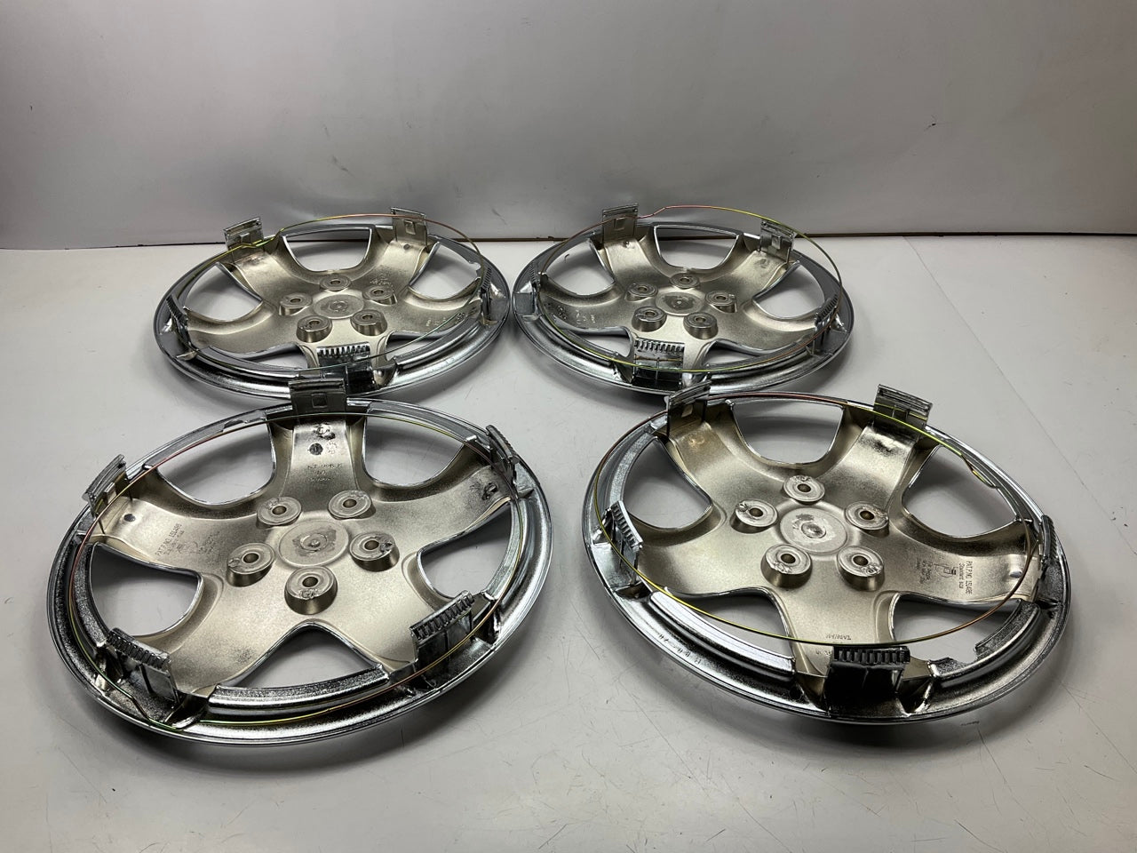 Futura KT998-14C Chrome 5-Spole Pattern Steel Wheel Cover Set - 14''