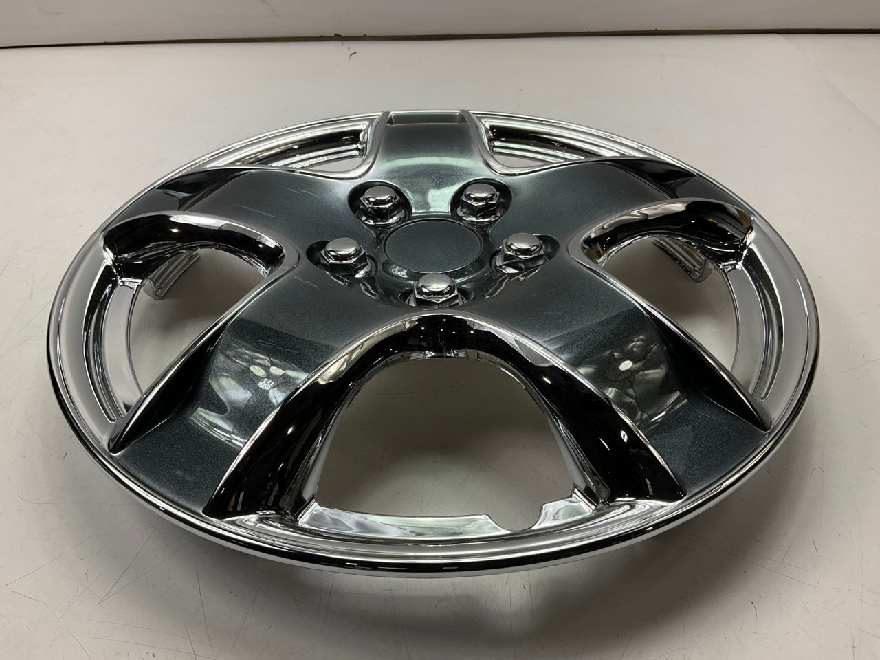 Futura KT998-14C Chrome 5-Spole Pattern Steel Wheel Cover Set - 14''