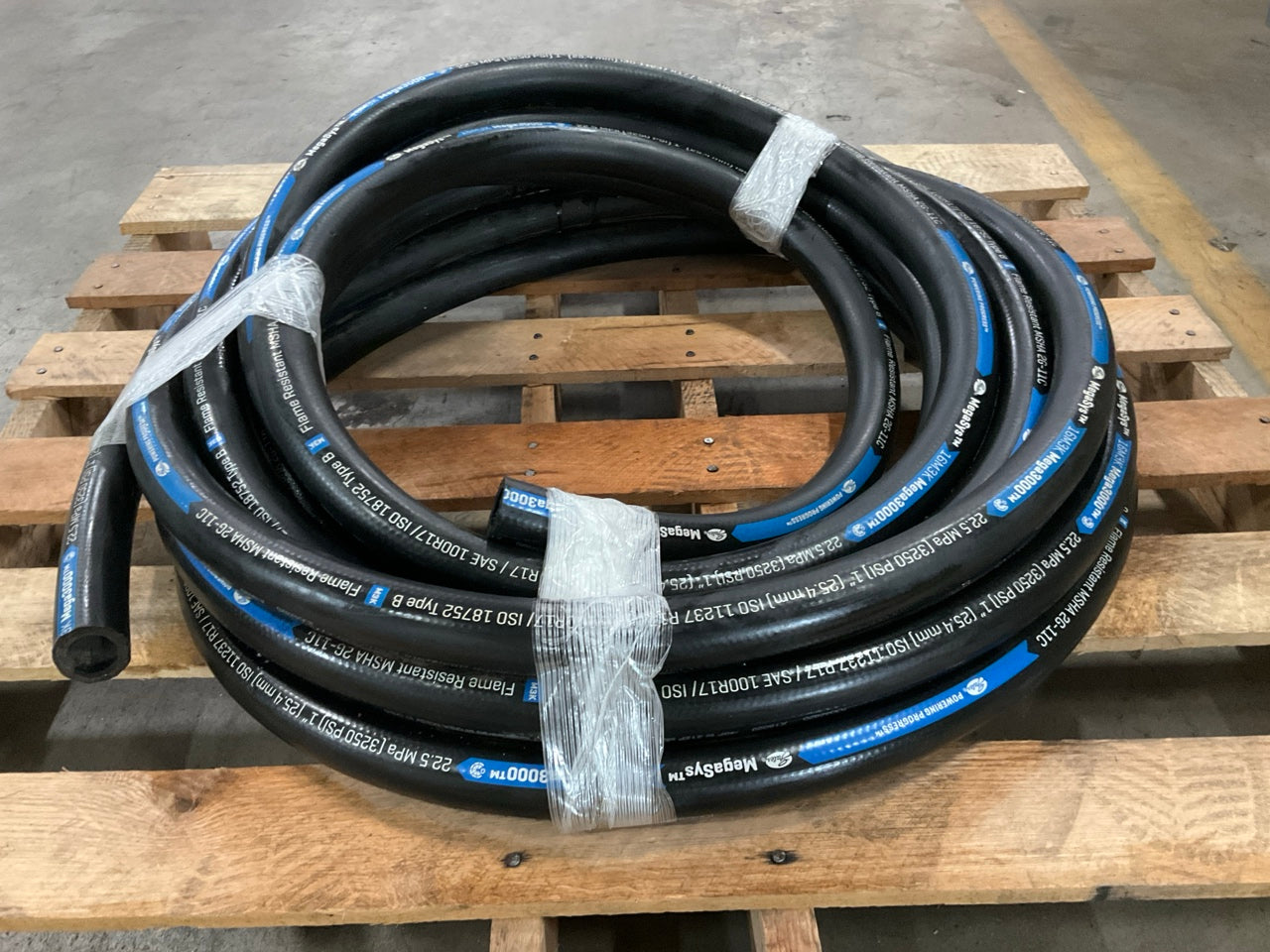 50 FEET - Gates 16M3K 1'' Hydraulic Hose 3250 PSI, Flame Resistant MSHA 2G-11C