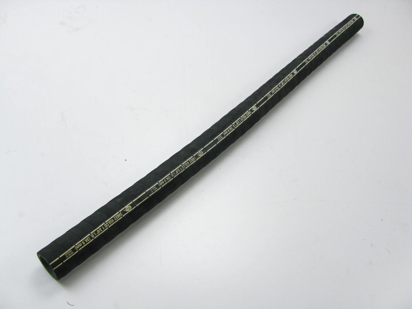 Gates 24022 Straight Radiator Coolant Hose - 1-3/8'' ID X 3' Long