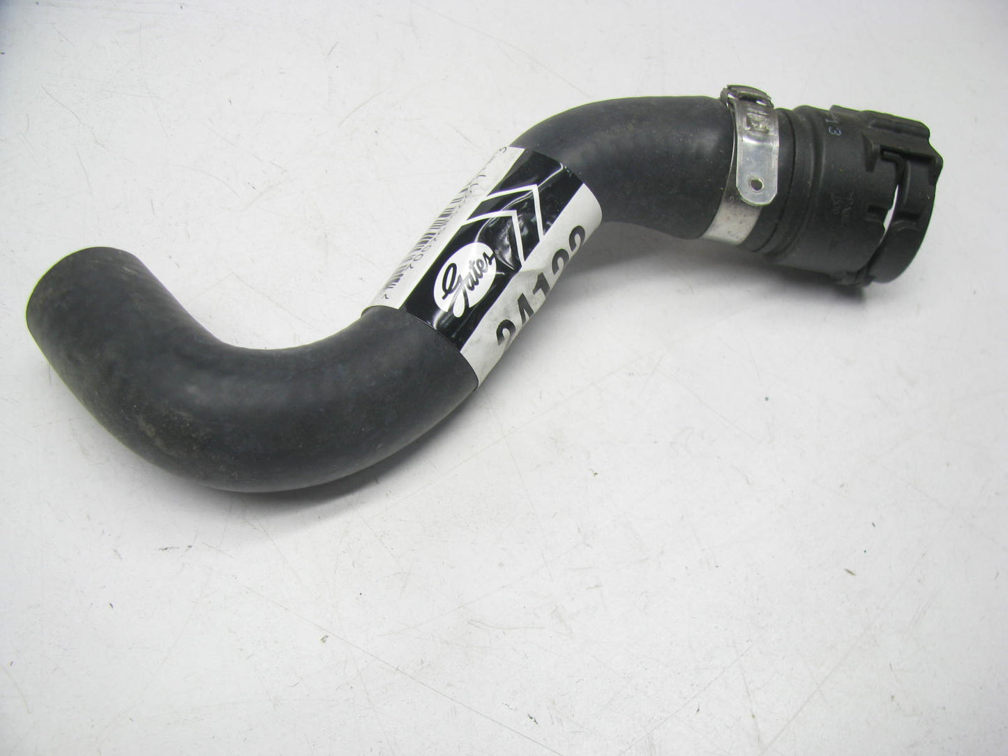 Gates 24122 HVAC Molded Heater Hose For 1999-2003 BMW 540i & M5