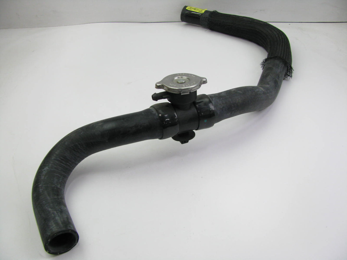 Gates 24261 Upper Radiator Coolant Hose For 2009-2020 Dodge Journey 2.4L-L4