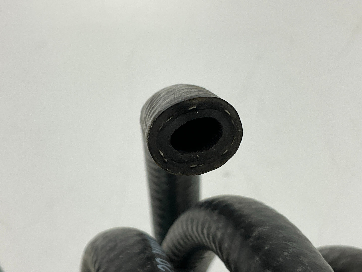 16 FEET - Gates 27313 SAE 30R14T1 Barricade Fuel Hose 50 PSI - 1/4'' MADE IN USA