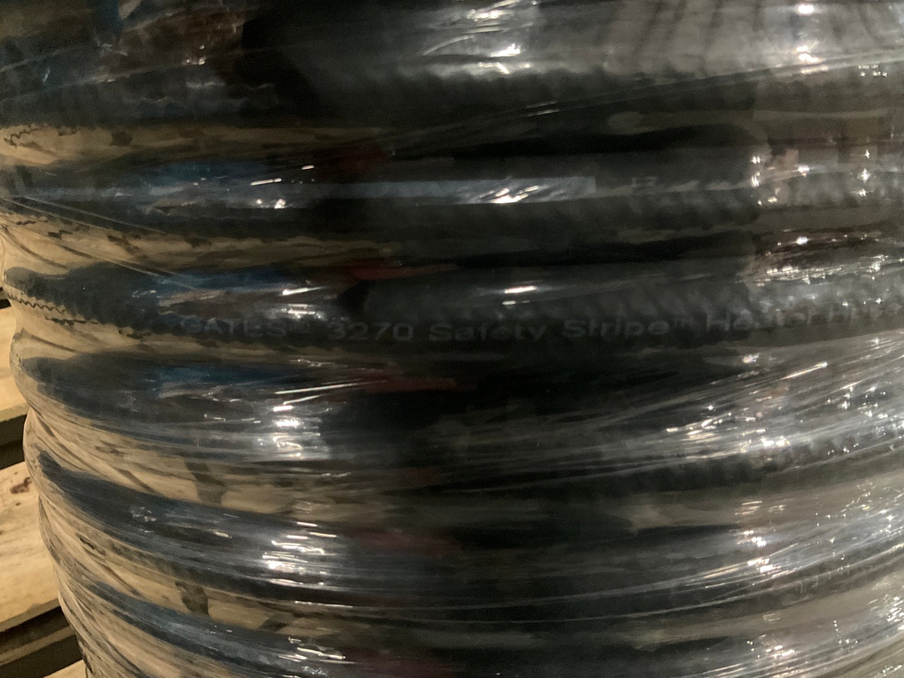 250 FEET Roll - Gates 28417 Safety Stripe Standard Straight Heater Hose