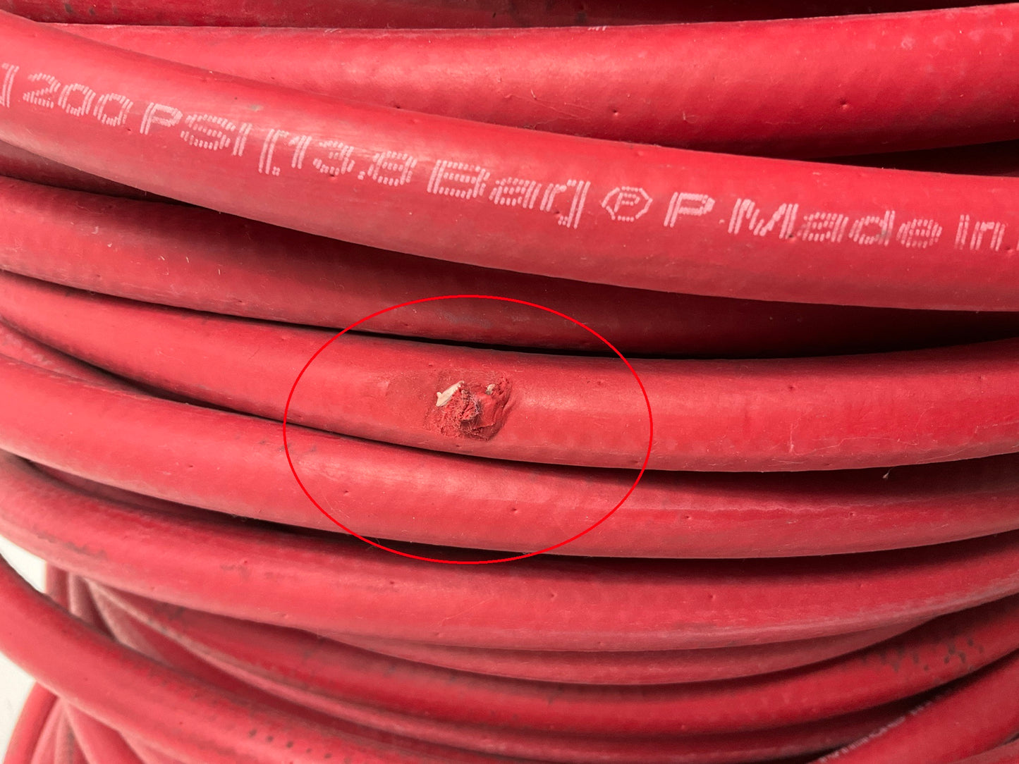450 FEET Roll - Gates 28806 - 3/8'' X 450' Multi-Use Air / Water Hose, 200 PSI