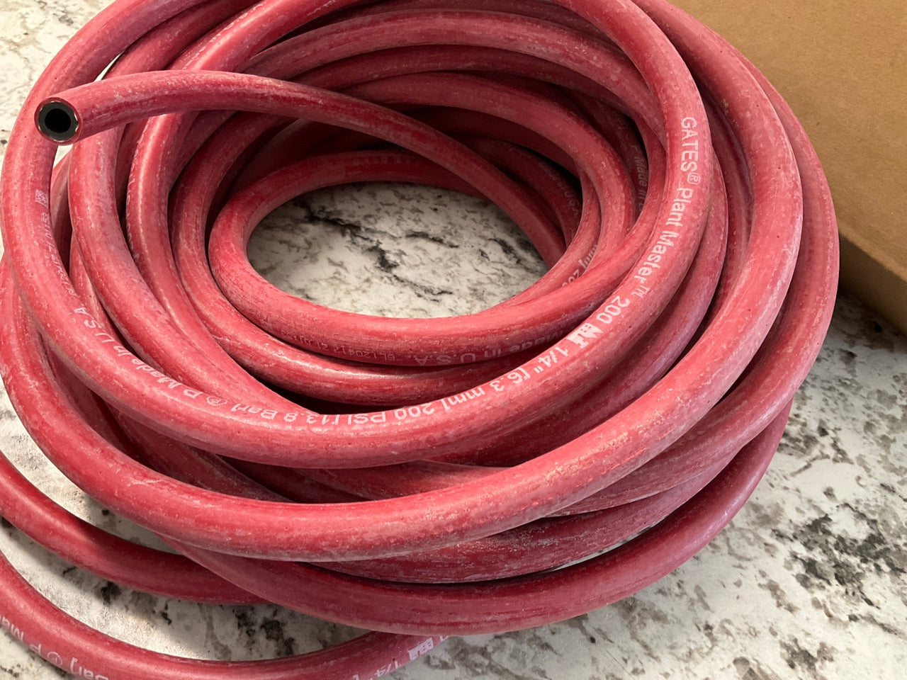 47 FEET - Gates 28823 Multi-Purpose 200 PSI Hose 1/4'' ID X 47' Long Roll