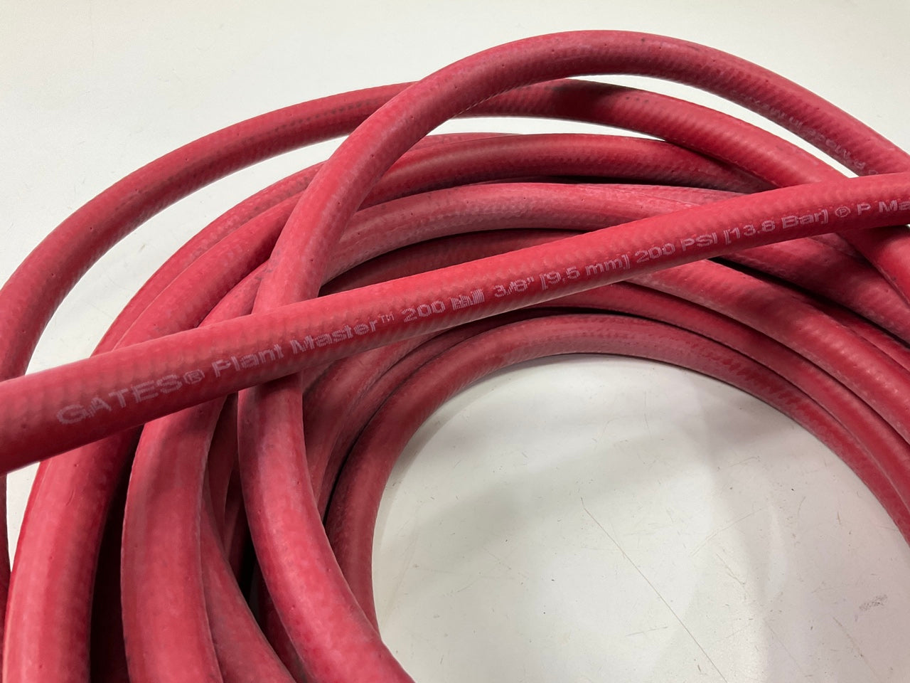 46 FEET - Gates 28826 Plant-Master 3/8'' 200 PSI Multi-Use Air And Water Hose